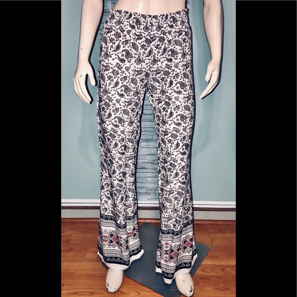 H&M • Paisley Lounge pants / (6) NWOT!!